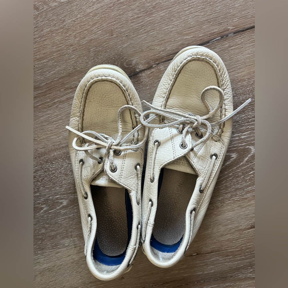 Sperry White/Tan Leather Boat Shoes